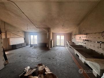 Appartamenti da sistemare per impresa