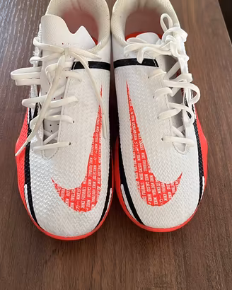 Scarpette da calcio Nike Phantom