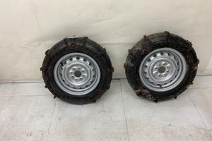 Gomme con catene oer auto d epoca