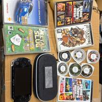 PSP con moltissimi giochi ed accessori