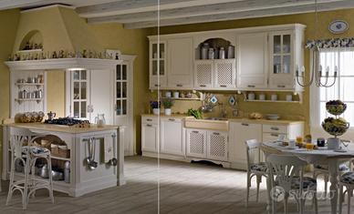 CUCINA COUNTRY direttamente dallo showroom