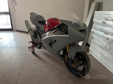 Kawasaki 636 pista
