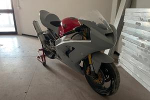 Kawasaki 636 pista
