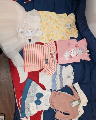abbigliamento e giochi neonato