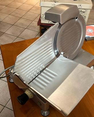 Affettatrice elettrica professionale