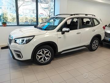 Subaru Forester 2.0 e-Boxer MHEV CVT Lineartronic 