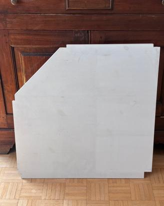 Ikea ripiani angolari per IVAR