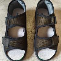 Sandali per anziano.