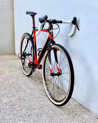 Specialized CruX Carbon - Gravel + Cerchi carbonio