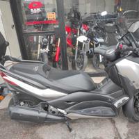 Yamaha X-Max 300