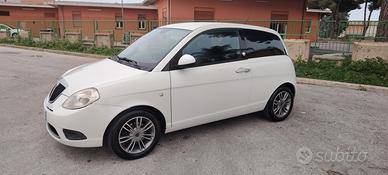 Lancia ypsilon 1.4 77cv benzina gpl tagliandata 