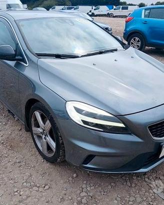 Volvo V40 2017 R Design 2.0D pezzi di ricambio