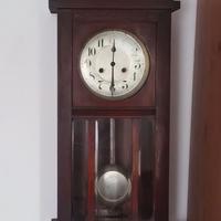 Orologio a pendolo antico da parete