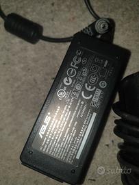 Vari alimentatori per portatili, 4€/pz in blocco