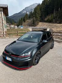 Volkswagen Golf 7 GTI