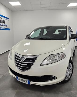 Lancia Ypsilon 1.2 69 CV 5 porte S&S Platinum - Ne