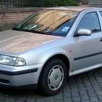 Parabrezza Skoda Octavia da 97 a 03