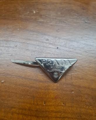 Prada fermacapelli 