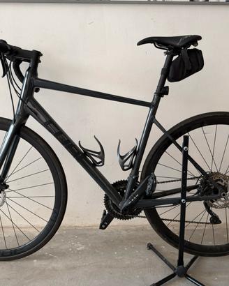 Bdc Cube Attain SL -22  grey´n´black 56