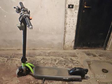 Monopattino elettrico Argento Evo