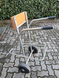 Carrello porta motore