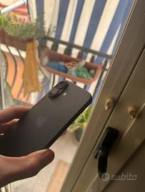 Iphone 16 (NON RICONOSCE LA SCHEDA