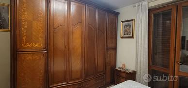 camera in noce massello completa