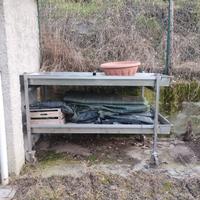 Tavolo per rinvaso per giardinaggio