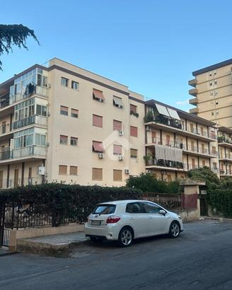 4 LOCALI A PALERMO
