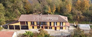 VILLA BIFAMILIARE