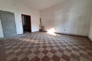 Casa indipendente di 300 m² con più di 5 locali e 