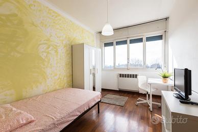 Camera singola, comoda alla tangenziale e centro