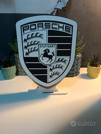 Logo Porsche con Supporto Artigianale