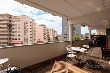 Loft / Open Space di 120 m² con 3 locali a Milano