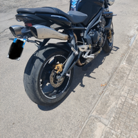 Triumph Street Triple R 675