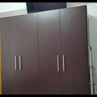 armadio da stanza da letto con 2 comodini