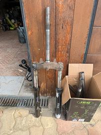 Forcelle anteriori yamaha xenter 125/150