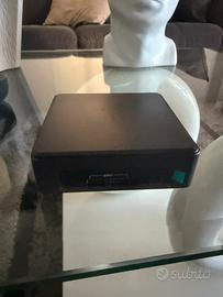 Nuc INTEL nuc7i5dnk