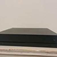 xbox one x 1tb + 3 giochi 