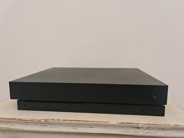 xbox one x 1tb + 3 giochi 