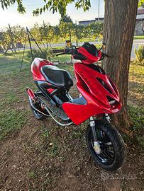 Yamaha aerox 50 (77)