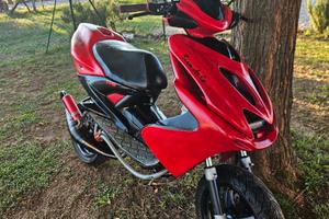Yamaha aerox 50 (77)