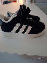 SCARPE ADIDAS BAMBINO  numero 23
