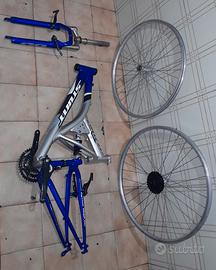 Bici NUZZI.
Bici come Nelle Foto.
