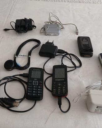 4 Cellulari Vintage Nokia 2322 Classic + Flip 