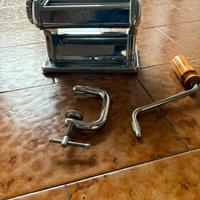 MACCHINA PER TIRARE LA SFOGLIA