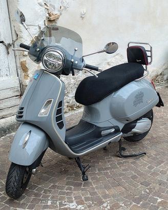 Vespa GTS 300 Supertech