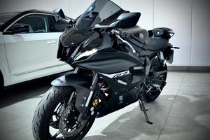 Yamaha YZF R7