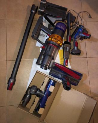 Aspirapolvere portatile Dyson v15