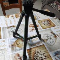 Treppiedi telescopico mimetico